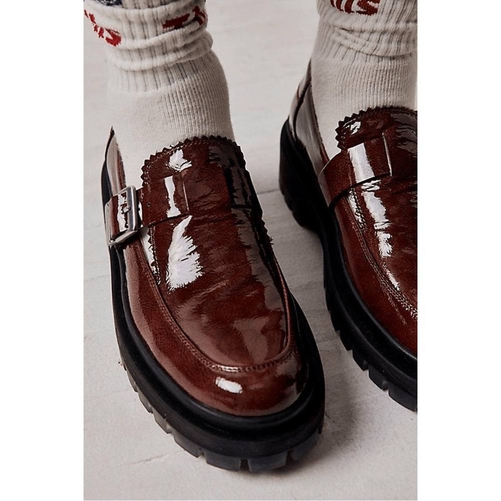 Free People Mackenzie MJ Patent Leather Loafers Brown EU 39 US 9 Classic Preppy - Picture 11 of 11
